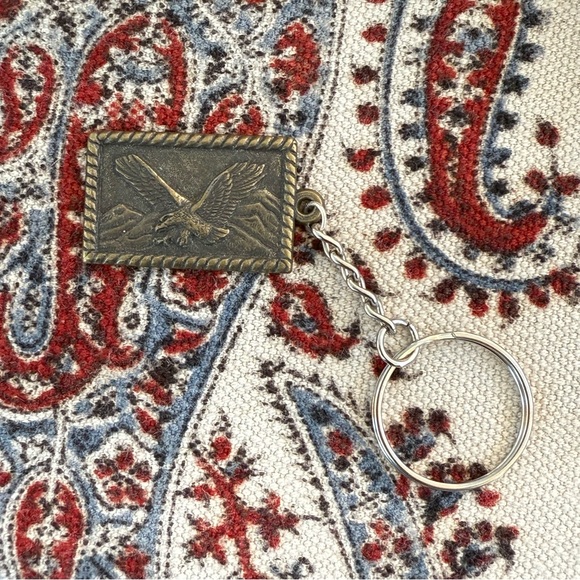 Vintage Bronze Eagle Keychain - Picture 5 of 5